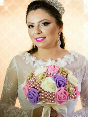 Buquê de noiva flores + broche lapela do noivo