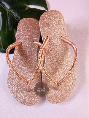 Havaianas slim com glitter e strass