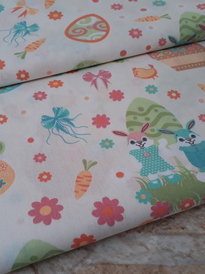 Tricoline creme estampada páscoa/casal coelho - 25cm x 1,50m