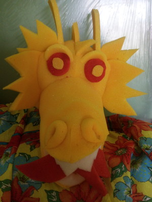 Chapeu espuma dragão