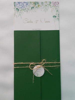 Convite floral hortênsias envelope verde escuro