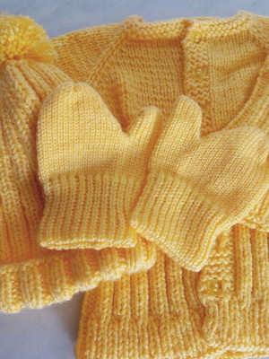 Kit de bebês amarelo /tricô manual
