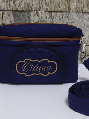 Necessaire porta fraldas e lenço umedecido c/ alça