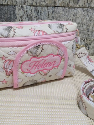 Necessaire porta fraldas e lenço umedecido c/ alça