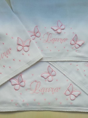 Cueiro bordado flanelado (kit com 05 peças)