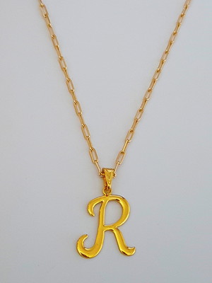 Corrente cordão 70 cm pingente letra r folheado ouro. c57r1