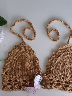 Cropped em croche, iluminada