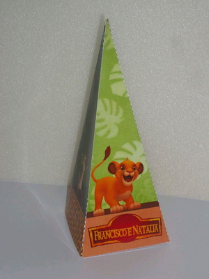 Cone pirâmide rei leão/guarda do leão