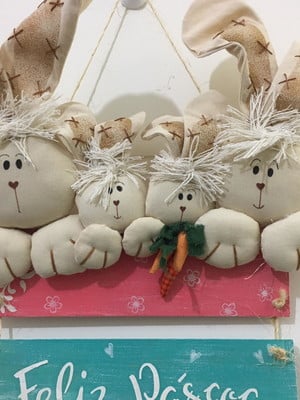 Guirlanda coelhos pernudos