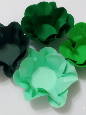 100 forminhas p doces flor dupla papel verde promoção
