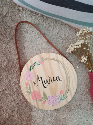 Guirlanda infantil maternidade floral com nome