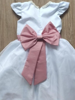 Vestido infantil daminha branco com laço rose