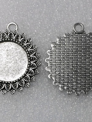 Medalhão p/camafeu redondo folhas /p.a. 20mm.(8pçs)
