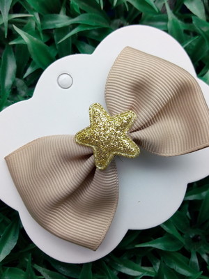 Presilha de cabelo infantil laço com aplique