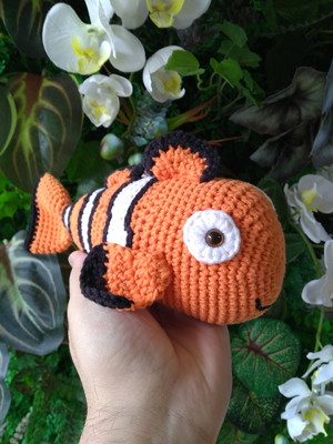 Peixe palhaço amigurumi