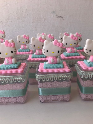 20 caixas personalizadas em biscuit hello kitty