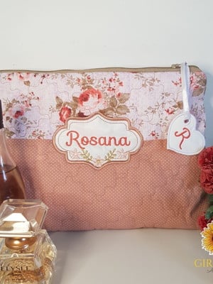 Necessarie bordada personalizada
