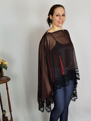 Pelerine com renda