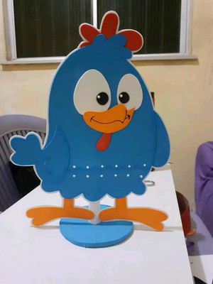 Enfeite de mesa galinha pintadinha