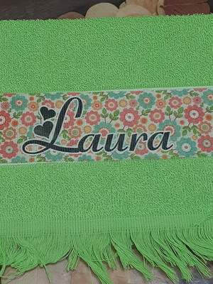 Toalhinha personalizada com nome