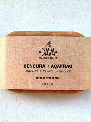 Sabonete artesanal vegano de cenoura e açafrão