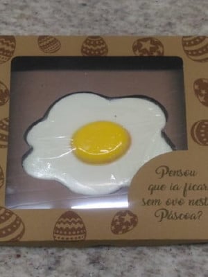 Caixa para ovo frito de chocolate