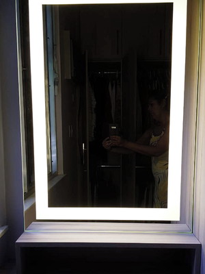 Espelho retangular com iluminação de led - 60cm l x 100cm a
