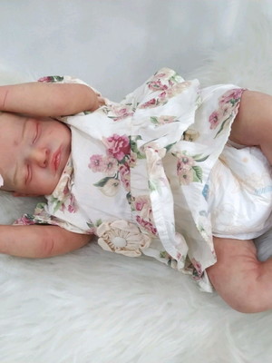 Bebe reborn rosalie