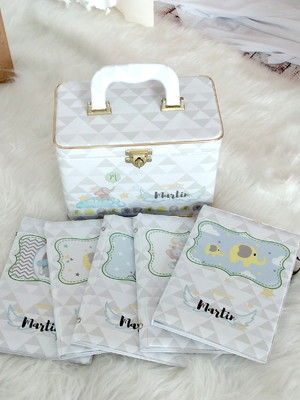 Maleta com 5 álbuns personalizados