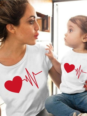Camiseta mãe e filha(o) batida do coração
