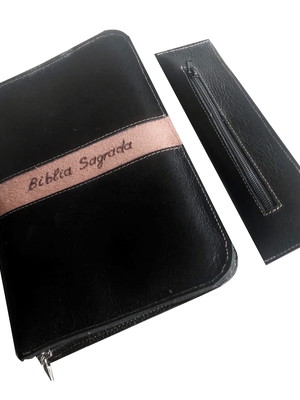 Capa para bíblia personalizada em couro legítimo.