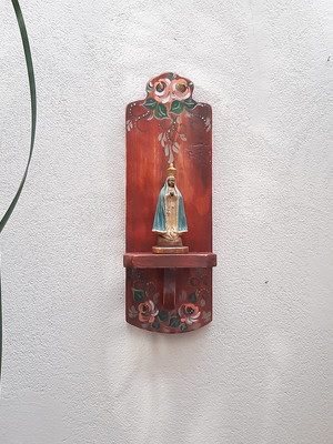 Oratório de madeira