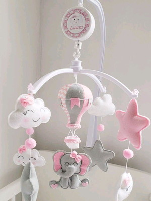 Móbile musical giratório chuva de amor, elefantinha e balão