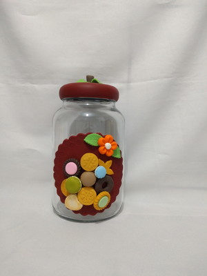 Pote de vidro decorado com biscuit biscoitos bolacha.
