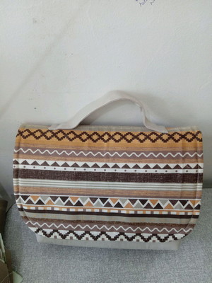 Necessaire com alça