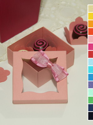 5 caixas color para 4 doces com visor
