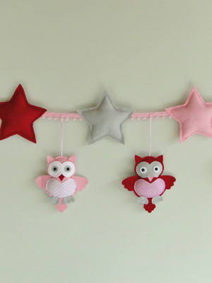 Varal cama montessoriana coruja estrela lua rosa feltro