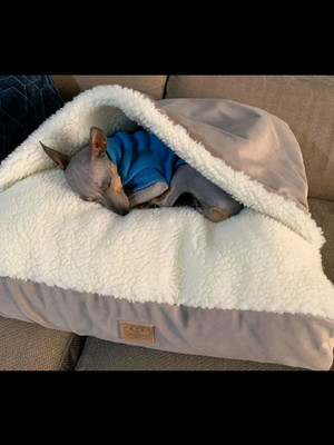 Cama para cachorro/gato cave com cobertinha acoplada m 60x60
