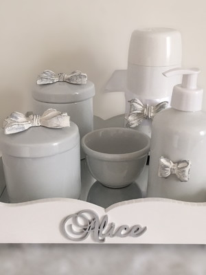 Kit higiene do bebe porcelana lacinho com nome