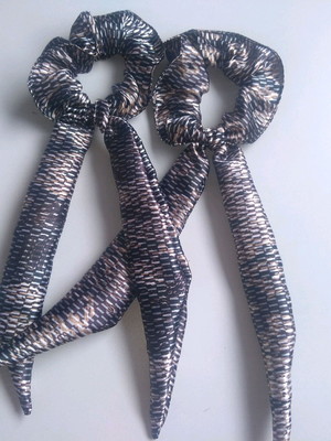 Faixa laço longo scrunchies cetim com elástico para cabelo