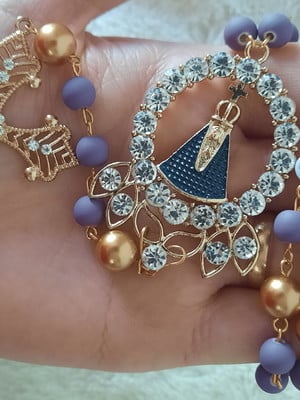 Terço nsaparecida com strass - personalize c/ 1 nome