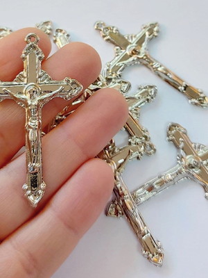 10 crucifixos cruz em níquel