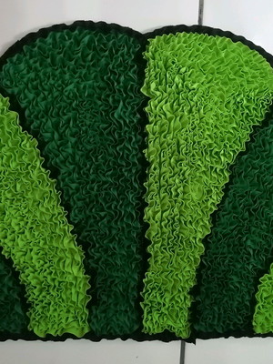 Tapete frufru verde claro e verde escuro antiderrapante