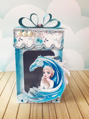 Caixa com visor frozen