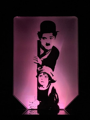 Luminária mesa/bancada acrílíco led 3d rgb-charlie chaplin 5