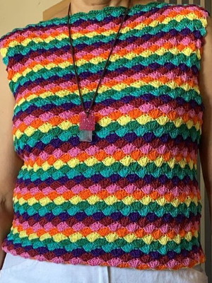 Blusa de crochê colorida