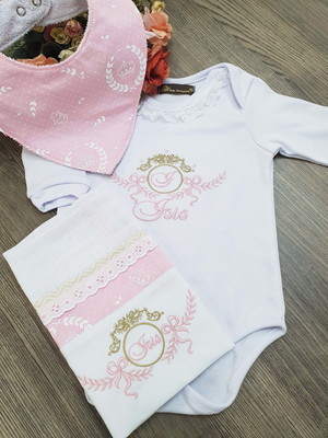 Kit bebê personalizado body babador bandana e fralda boca