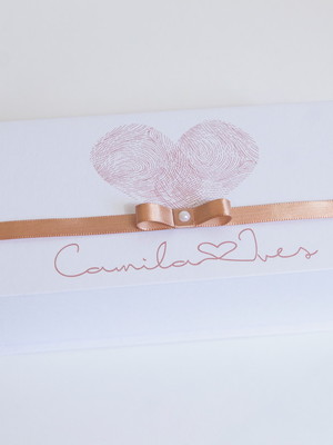 Caixa personalizada 35x25x7 com imã