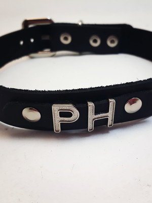 Coleira choker personalizada com nome