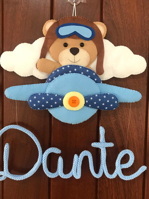 Enfeite porta-maternidade - urso aviador